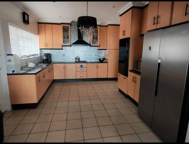 4 BEDROOM PROPERTY TO RENT IN PARKSIDE